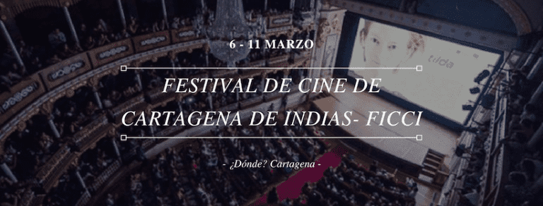 Vista interior del Teatro Heredia de Cartagena durante el Festival Internacional de Cine FICCI con público y proyección en pantalla grande.